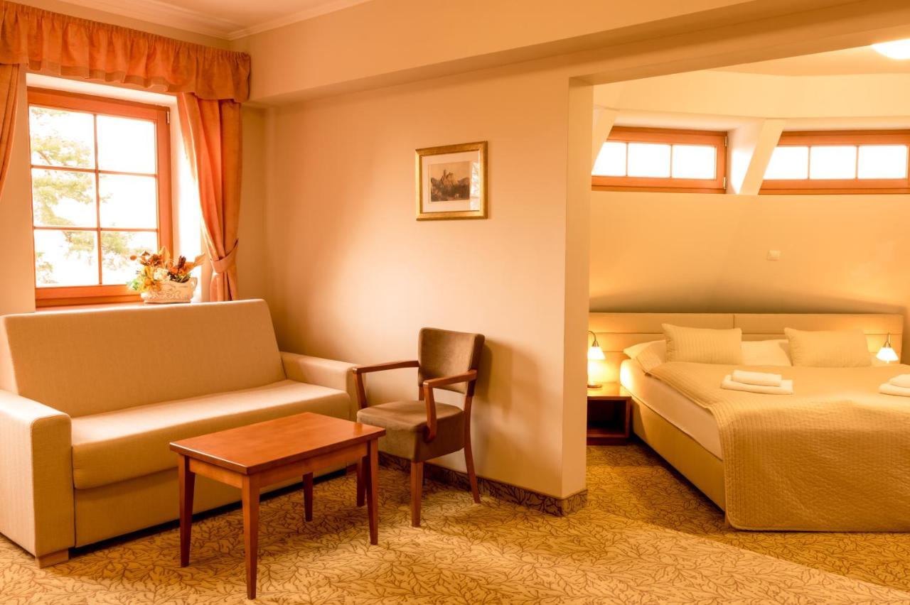 Hotel Vitkova Hora - Veitsberg Karlovy Vary Extérieur photo