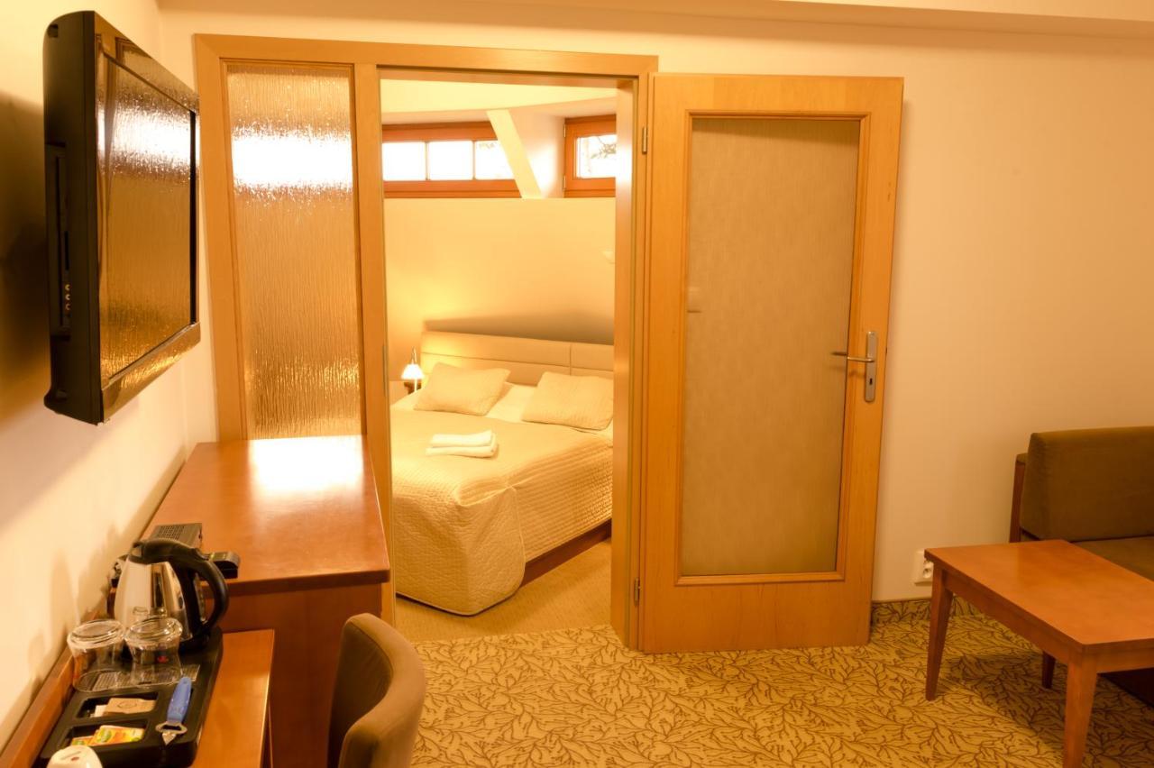 Hotel Vitkova Hora - Veitsberg Karlovy Vary Extérieur photo