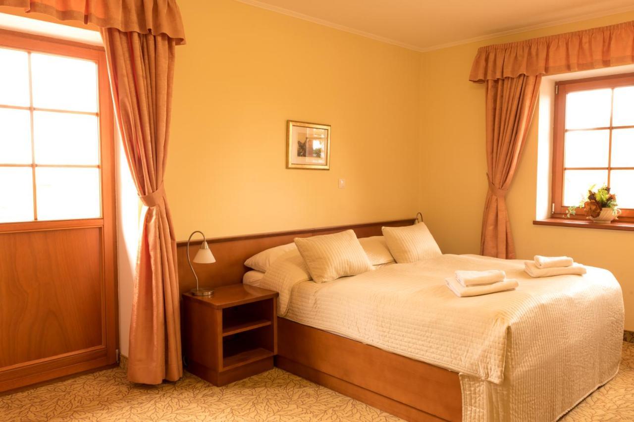 Hotel Vitkova Hora - Veitsberg Karlovy Vary Extérieur photo
