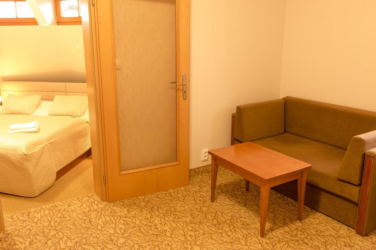 Hotel Vitkova Hora - Veitsberg Karlovy Vary Extérieur photo