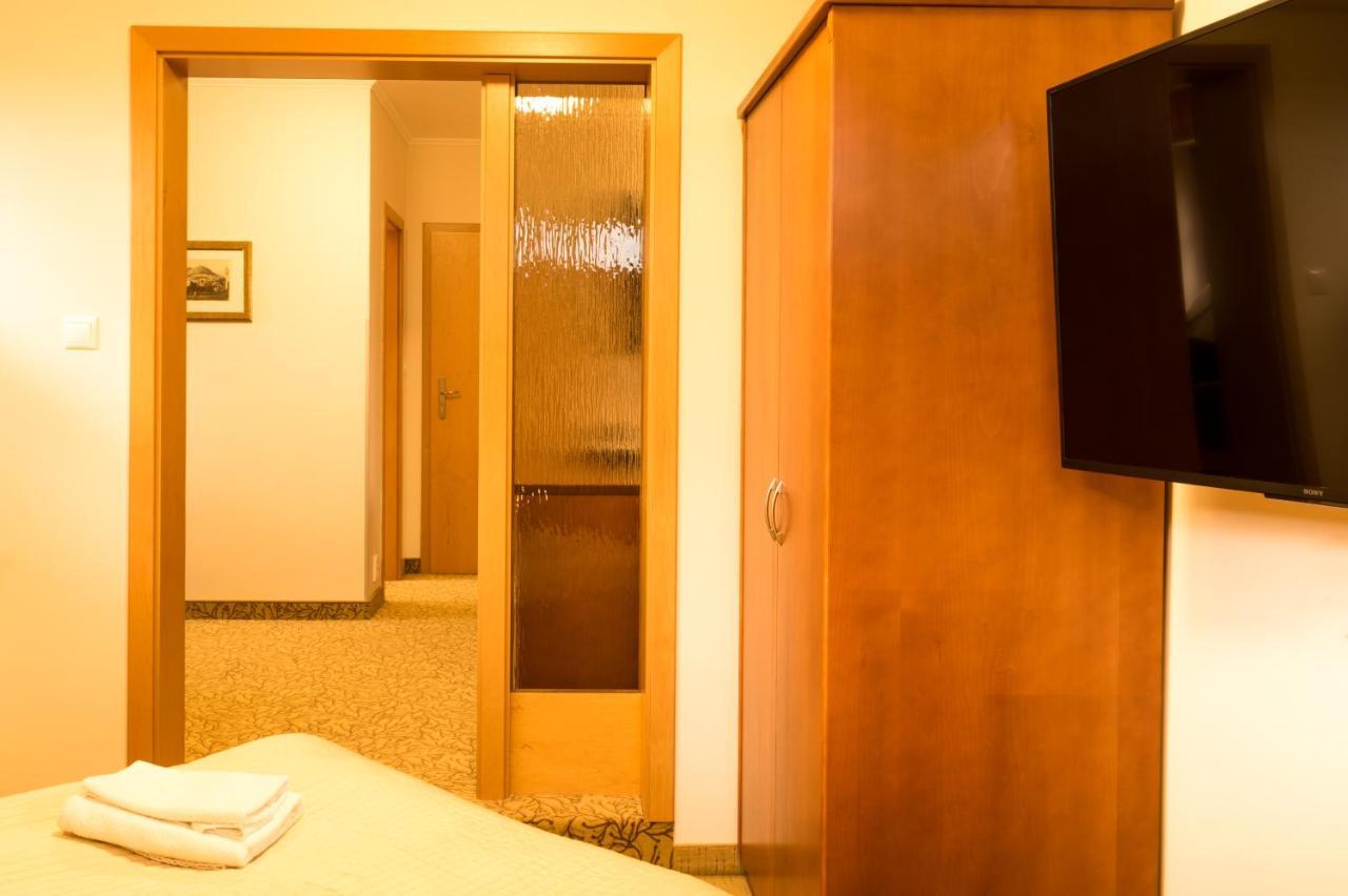 Hotel Vitkova Hora - Veitsberg Karlovy Vary Extérieur photo